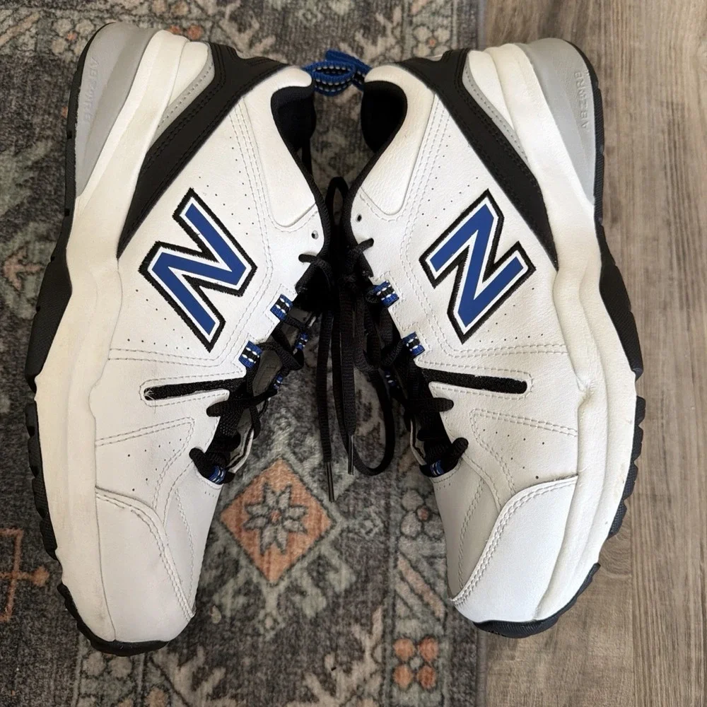 New Balance width signs